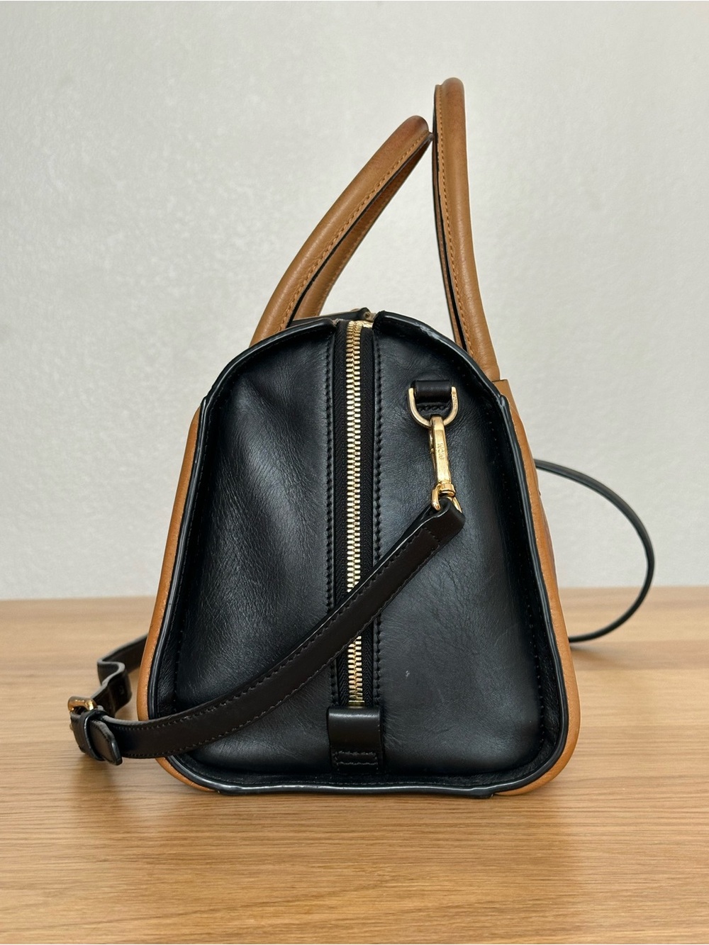 MCM Boston bag with COA - Picture 3 of 16